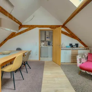  Apartment Mainloft